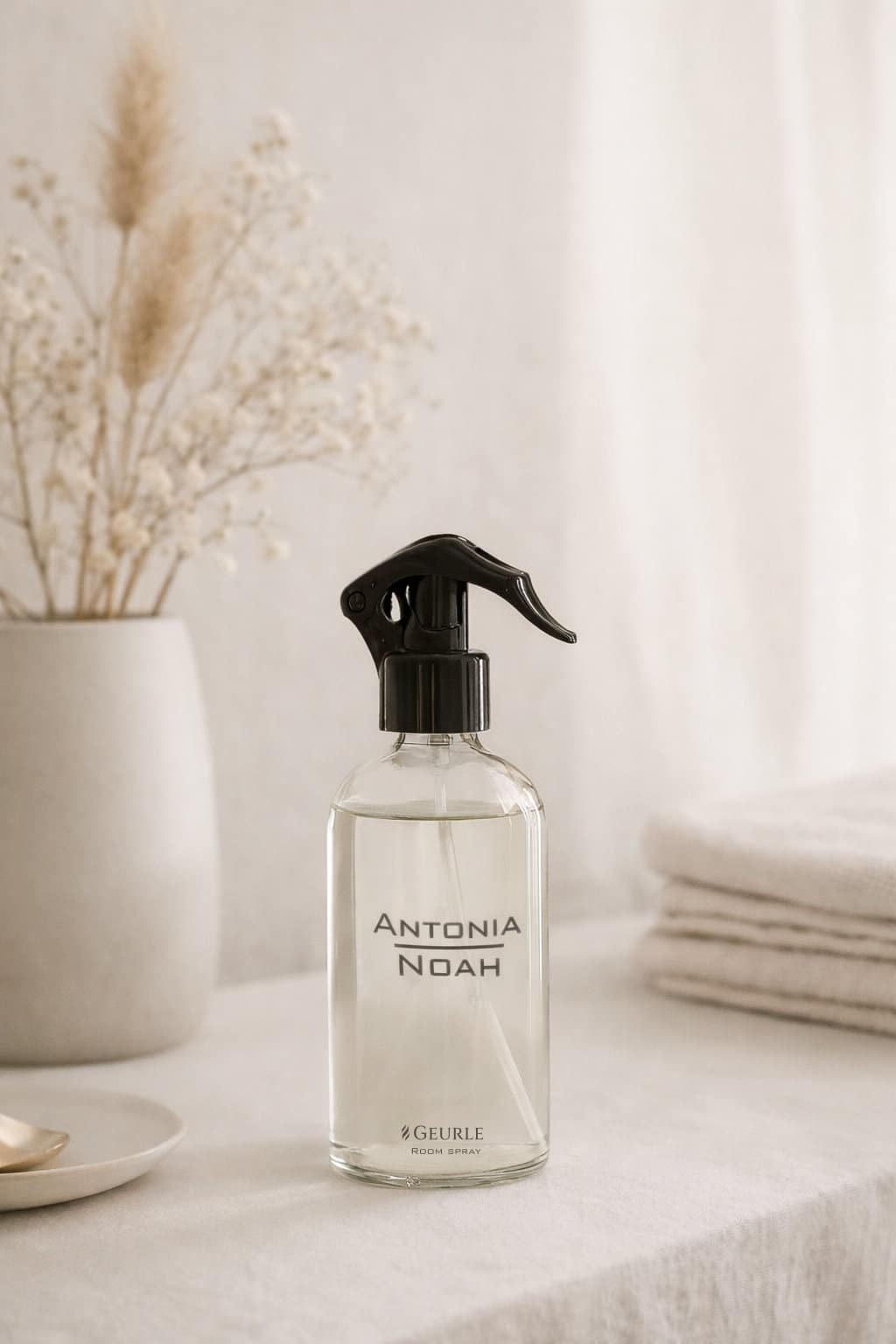 Antonia Noah sfeershot